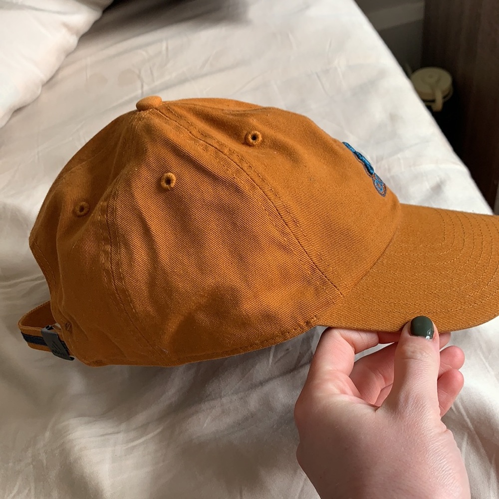 Adidas hat - Picture 2 of 4